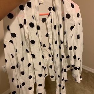 Black and white polka dots